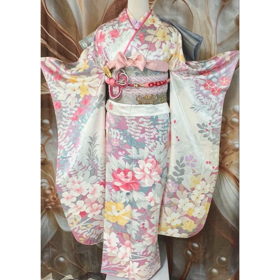 正絹振袖 ピンク花柄 帯小物一式付フルセット 白 和装小物 美品 正絹振袖 ピンク花柄 帯小物一式付フルセット 白 和装小物 美品