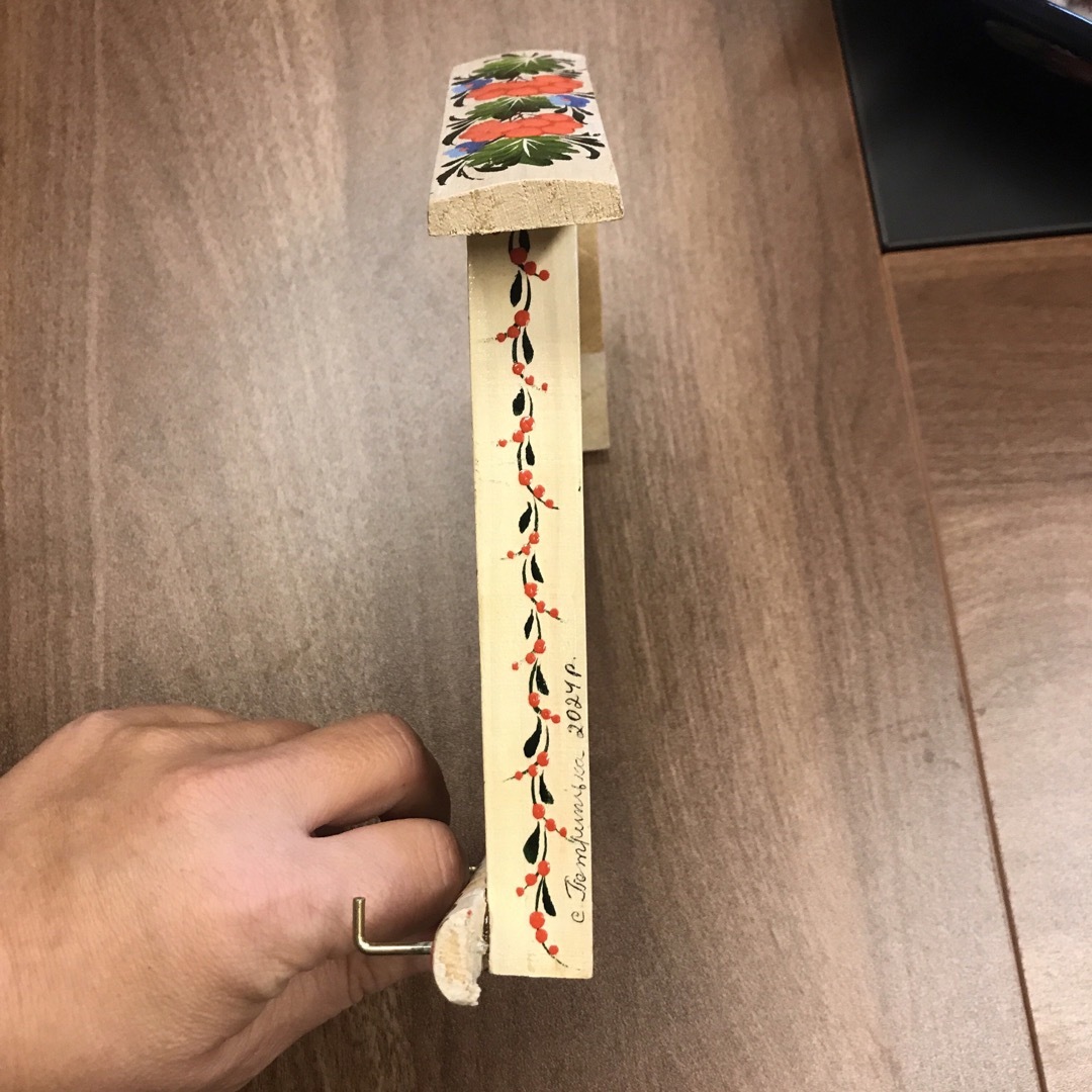 ウクライナ製 ペトリキフカ塗り キーフック 木製 現地マスター ウクライナ製 ペトリキフカ塗り キーフック 木製 現地マスター