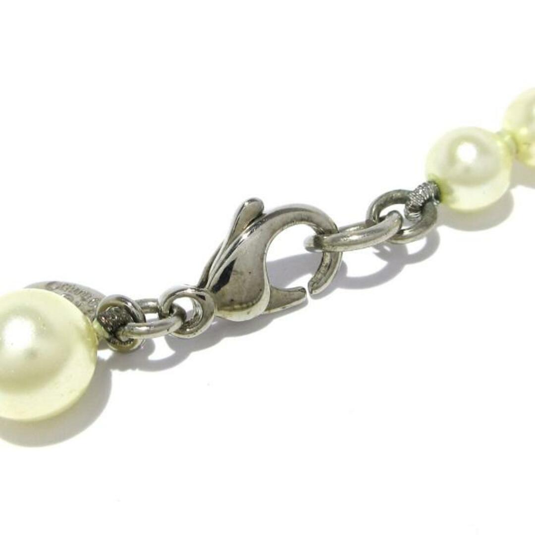 CHANEL - CHANEL(シャネル) ネックレス ココマーク A27012 白 CHANEL - CHANEL(シャネル) ネックレス ココマーク A27012 白