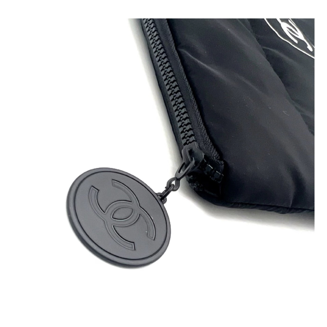 CHANEL - 新品未使用 CHANEL シャネル ノベルティ ポーチの通販 CHANEL - 新品未使用 CHANEL シャネル ノベルティ ポーチの通販