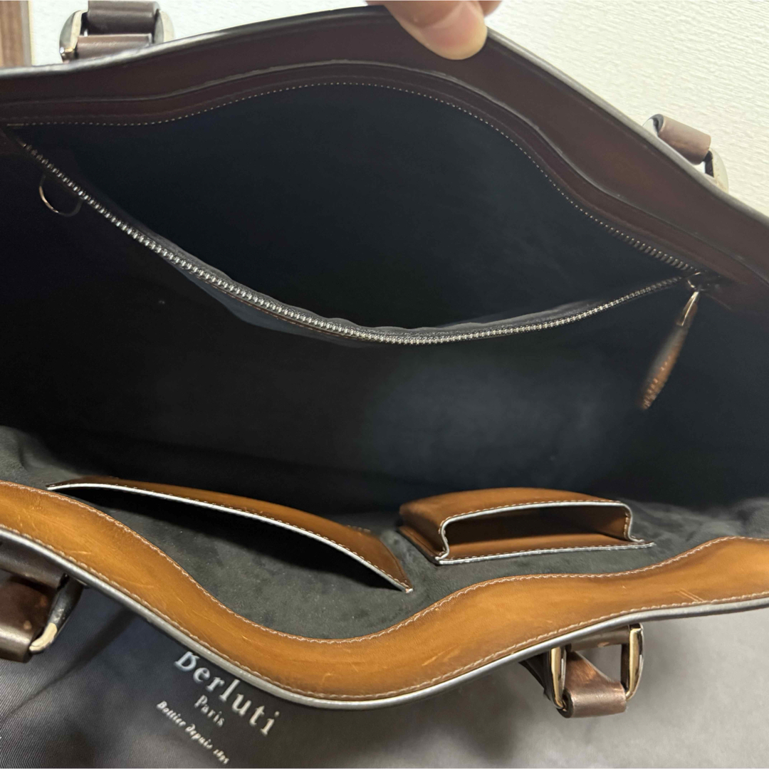 BERLUTI - 【美品】BERLUTI トゥジュール レザー トート BERLUTI - 【美品】BERLUTI トゥジュール レザー トート
