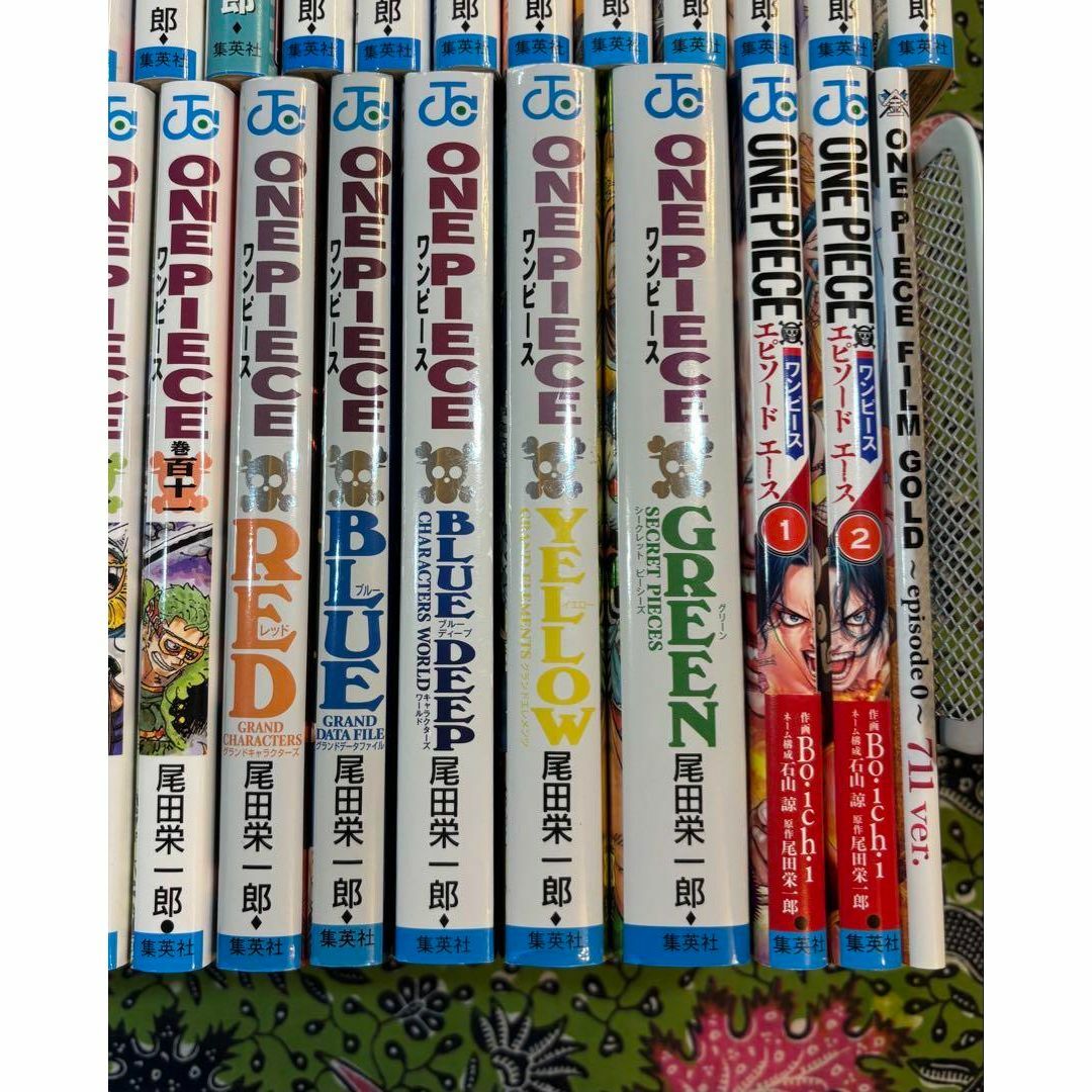 ワンピース 1〜111巻 全巻 +関連本多数‼︎ 尾田栄一郎の通販 by ワンピース 1〜111巻 全巻 +関連本多数‼︎ 尾田栄一郎の通販 by