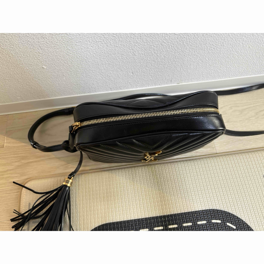 SAINT LAURENT - YSL ブラック ショルダーバッグ タッセル付きの SAINT LAURENT - YSL ブラック ショルダーバッグ タッセル付きの