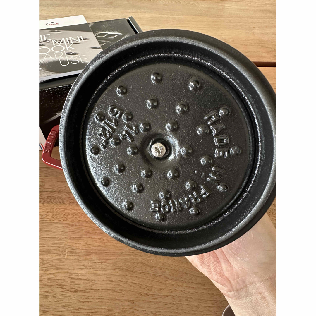 STAUB - 新品 ストウブ ココット 14 チェリー 赤の通販 by STAUB - 新品 ストウブ ココット 14 チェリー 赤の通販 by