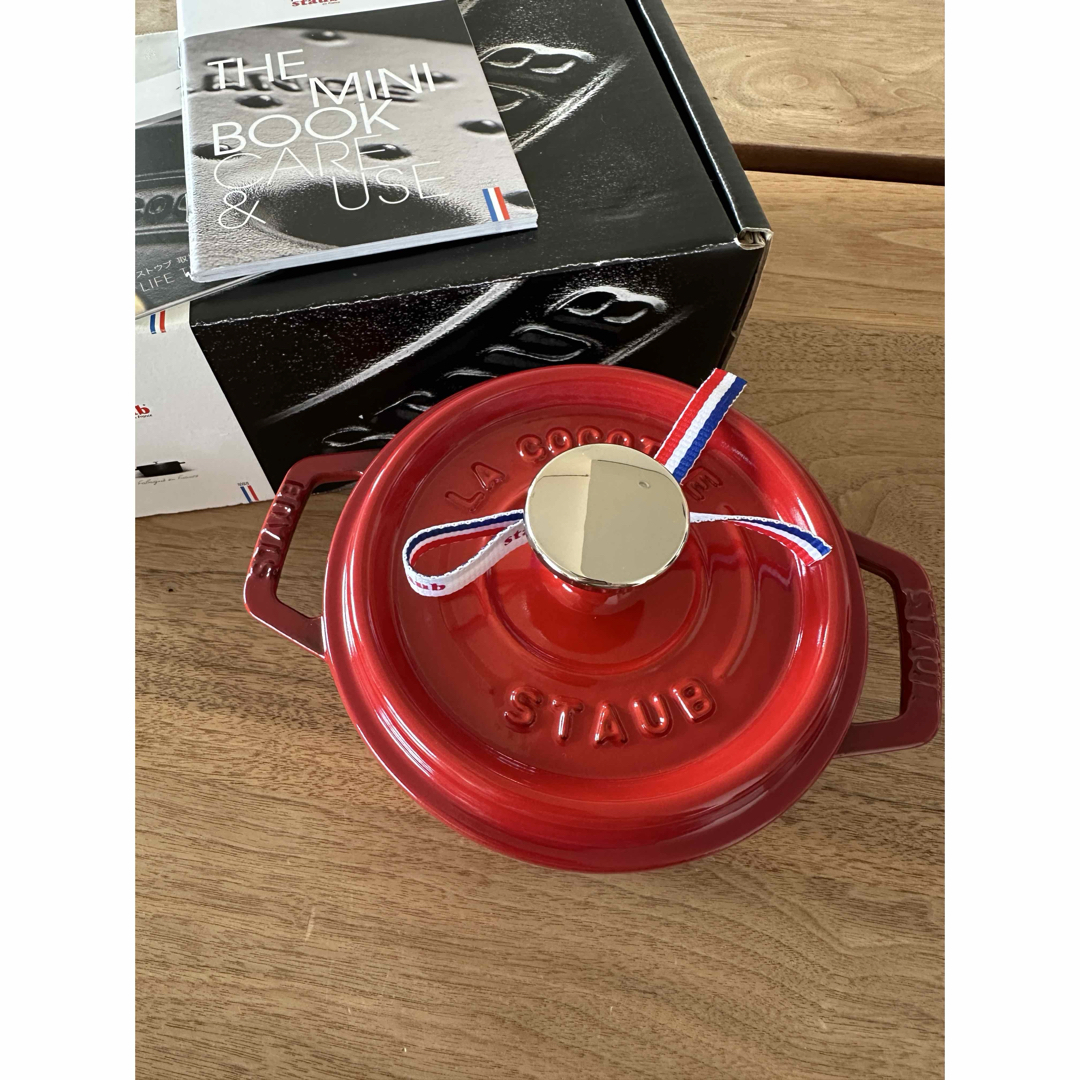 STAUB - 新品 ストウブ ココット 14 チェリー 赤の通販 by STAUB - 新品 ストウブ ココット 14 チェリー 赤の通販 by