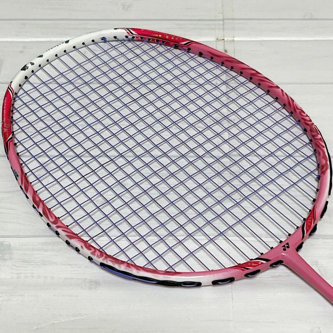 YONEX Voltric 30バドミントンラケット ピンクの通販 by 1月28日 YONEX Voltric 30バドミントンラケット ピンクの通販 by 1月28日