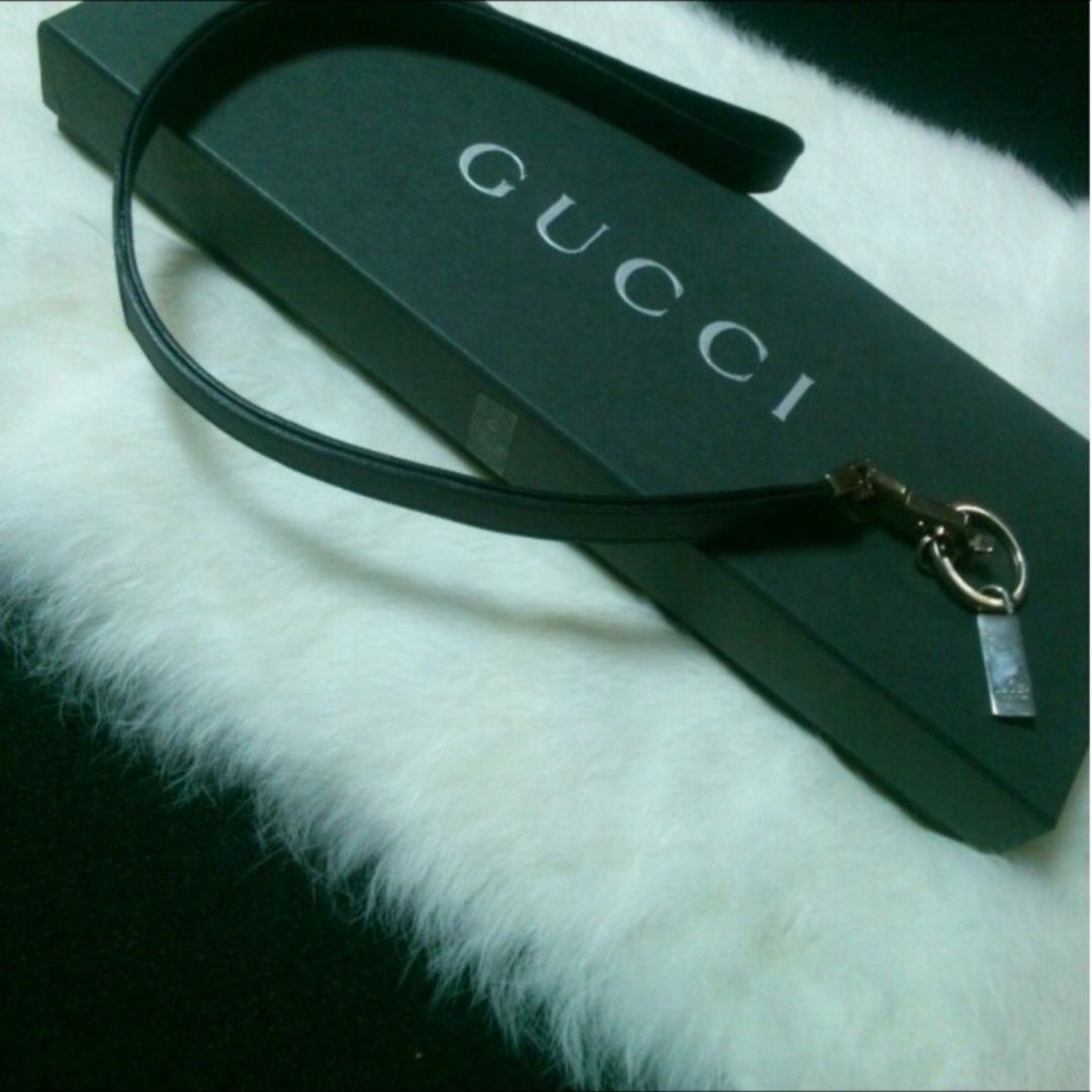 GUCCI - GUCCI👿ネックストラップ/レザー/3WAYの通販 by りる GUCCI - GUCCI👿ネックストラップ/レザー/3WAYの通販 by りる