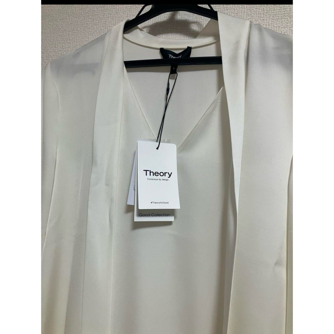 Theory - 新品Theory セオリー ブラウス アイボリーの通販 by Theory - 新品Theory セオリー ブラウス アイボリーの通販 by