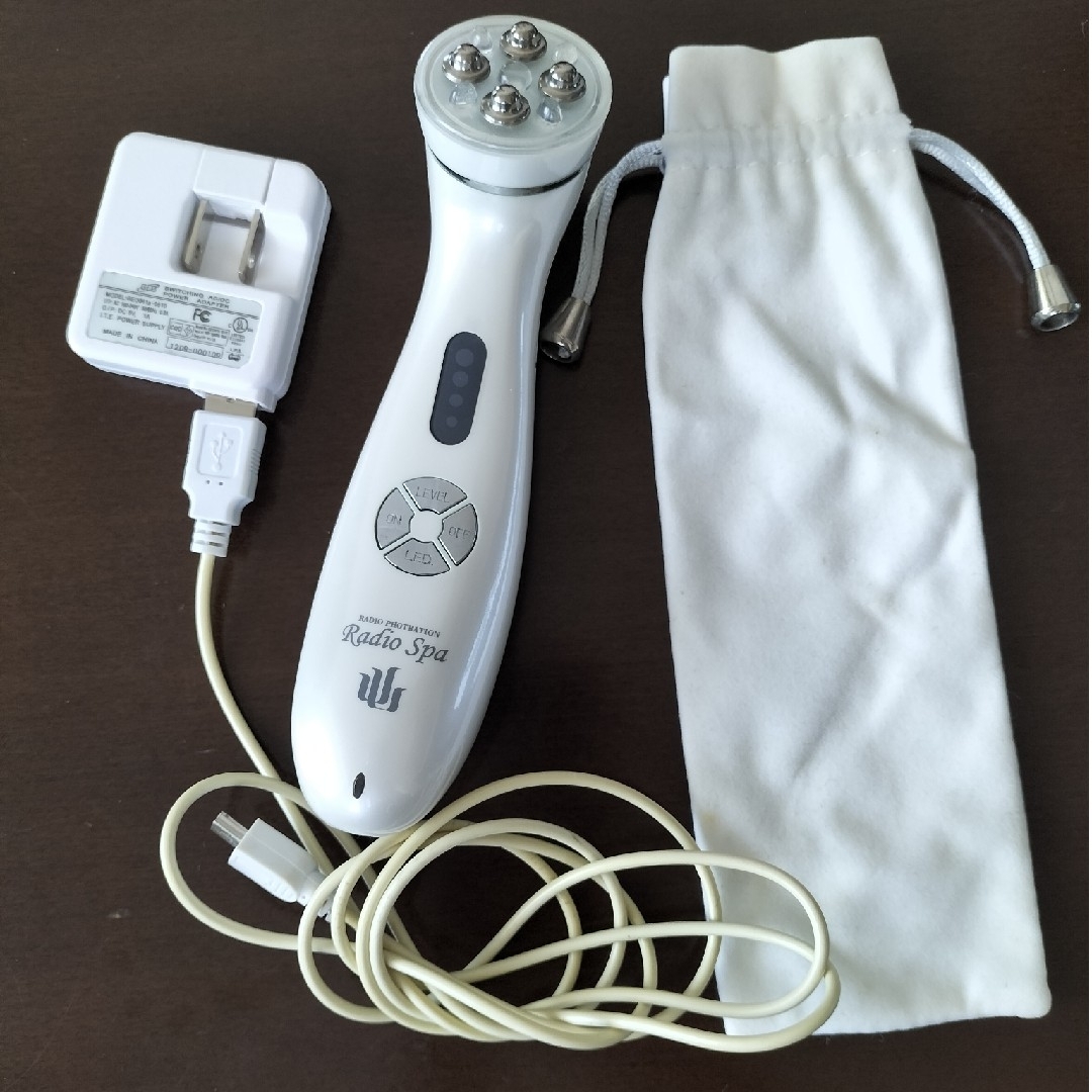 美顔器 スマホ/家電/カメラの美容/健康(フェイスケア/美顔器)の商品写真