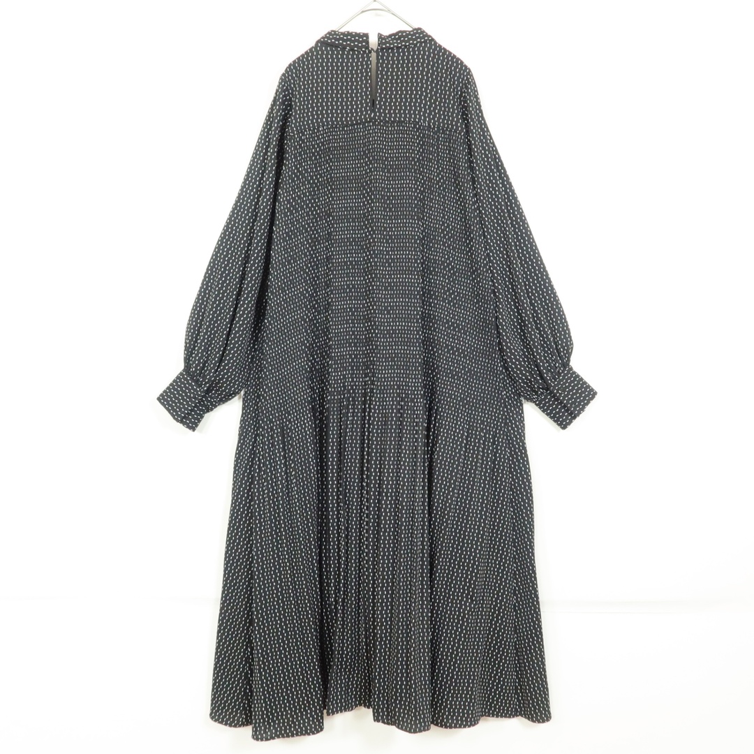 INGEBORG - 【美品】インゲボルグ☆半月型ドット柄のプリーツ INGEBORG - 【美品】インゲボルグ☆半月型ドット柄のプリーツ