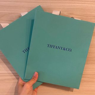 Tiffany & Co.(ショップ袋)のフリマアイテム一覧 Tiffany & Co.(ショップ袋)のフリマアイテム一覧