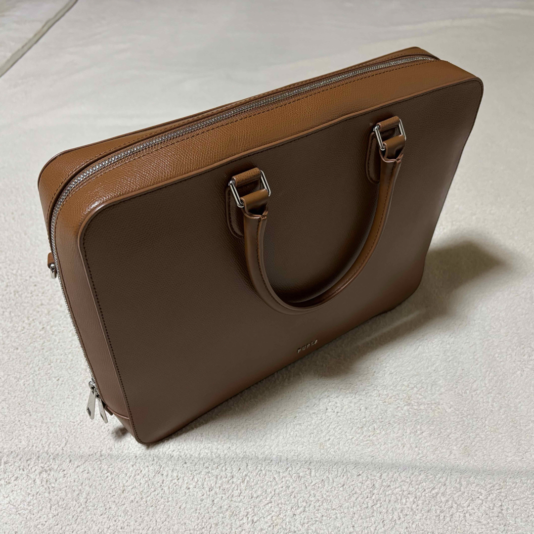 FURLA - フルラ ビジネスバッグ ベージュ 美品の通販 by pen's FURLA - フルラ ビジネスバッグ ベージュ 美品の通販 by pen's