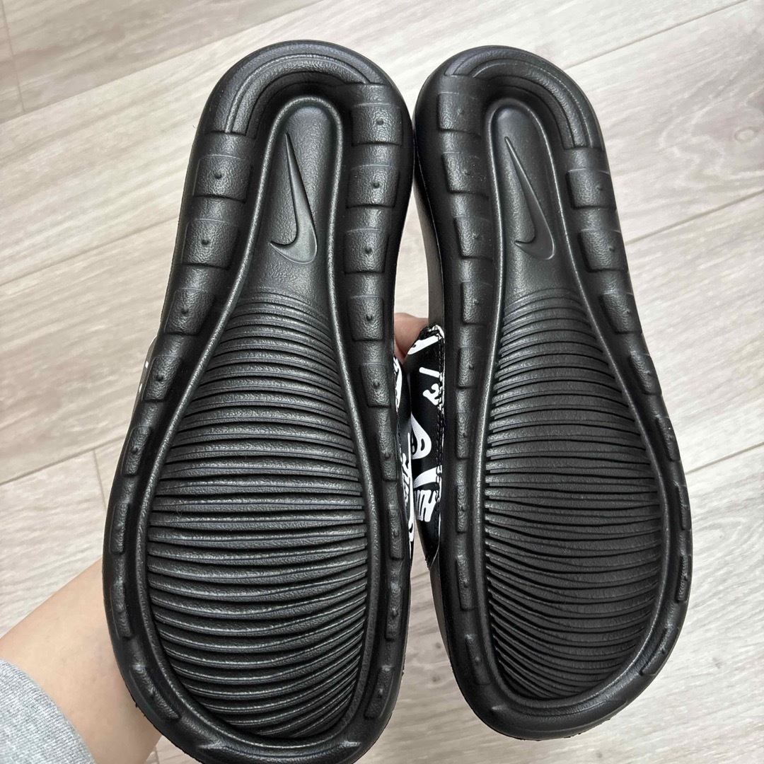 NIKE - NIKE サンダル 黒 25センチの通販 by ちなちぽ's shop NIKE - NIKE サンダル 黒 25センチの通販 by ちなちぽ's shop