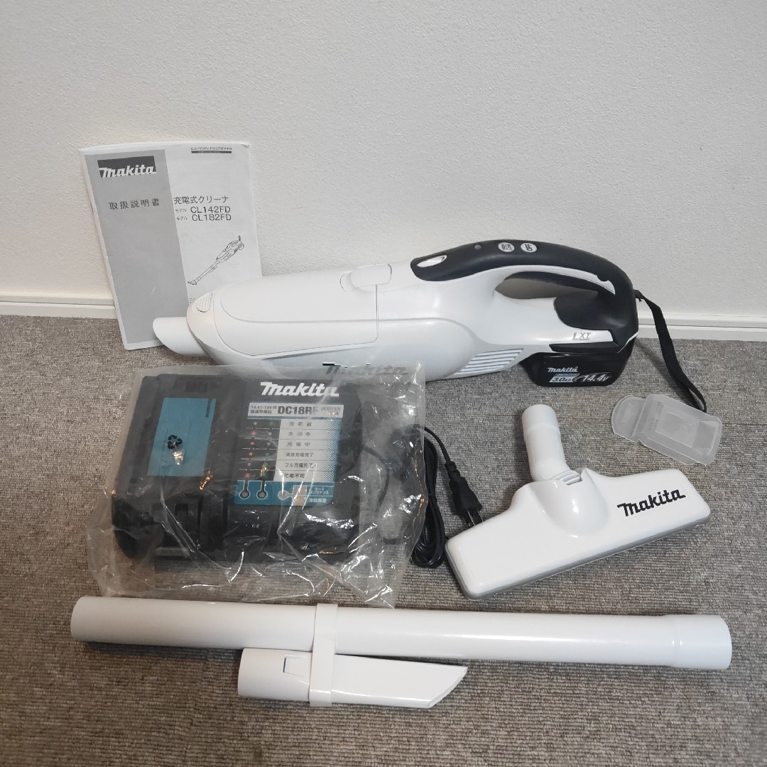 Makita - 超美品!マキタ 14.4V 充電式クリーナ CL142FD 純正 Makita - 超美品!マキタ 14.4V 充電式クリーナ CL142FD 純正