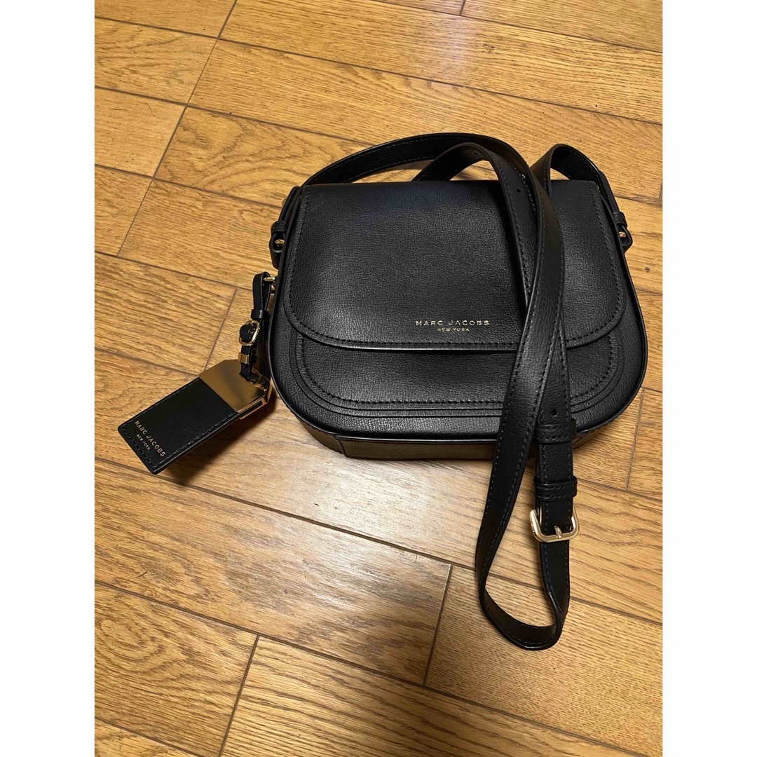 MARC JACOBS - MARC JACOBS 黒バックの通販 by ra-'s shop MARC JACOBS - MARC JACOBS 黒バックの通販 by ra-'s shop