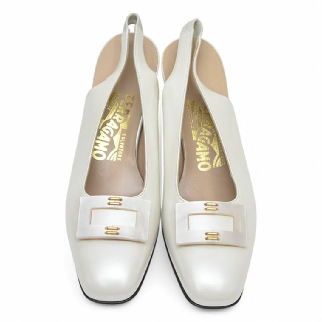 Salvatore Ferragamo - 新品♪フェラガモ ロゴバックル パンプス Salvatore Ferragamo - 新品♪フェラガモ ロゴバックル パンプス