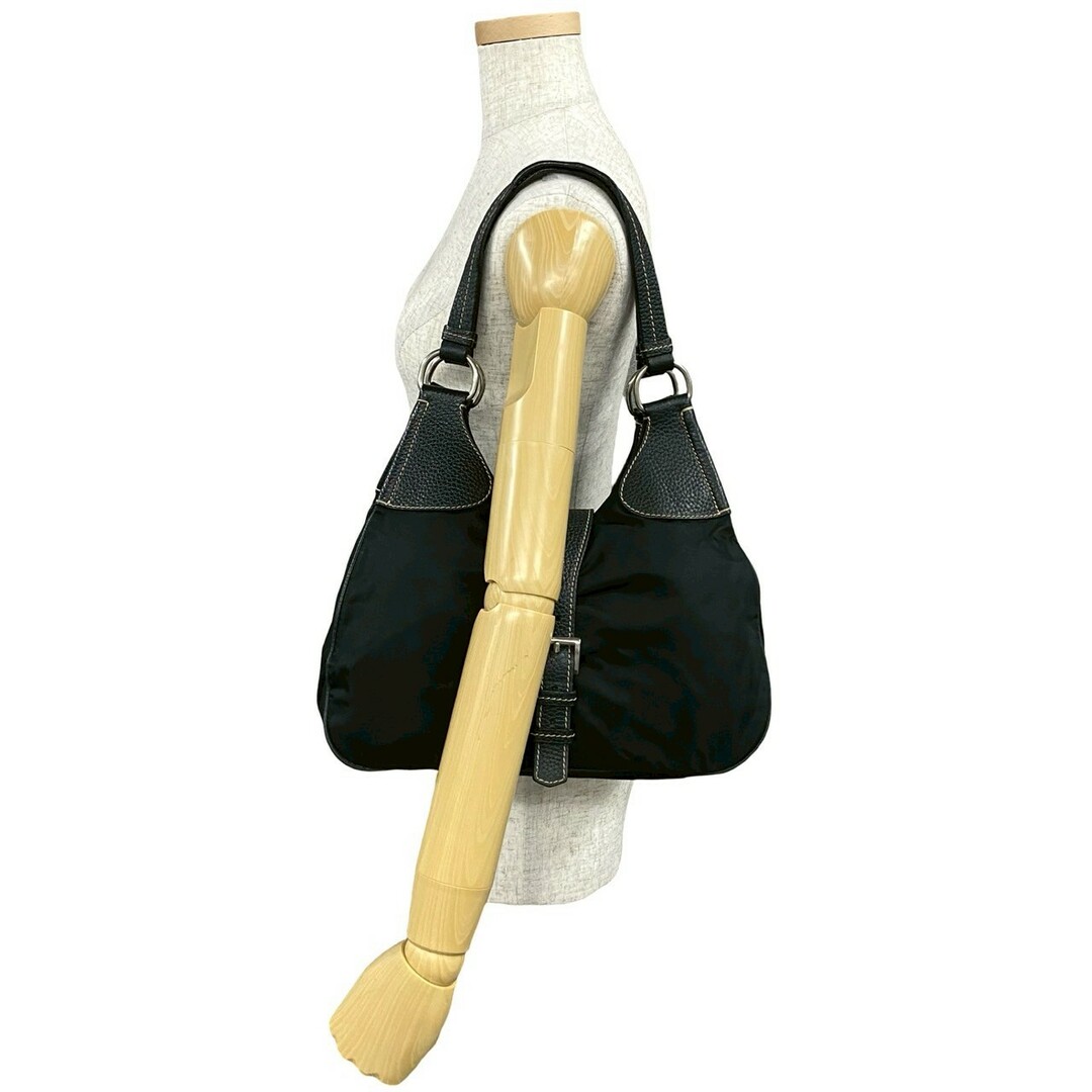 PRADA - 極 美品 PRADA プラダ 三角ロゴ プレート 金具 レザー PRADA - 極 美品 PRADA プラダ 三角ロゴ プレート 金具 レザー