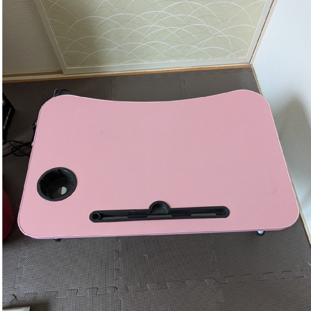 折りたたみテーブル ピンク ドンキ購入|スマホスタンド付き ローテーブル インテリア/住まい/日用品の机/テーブル(ダイニングテーブル)の商品写真
