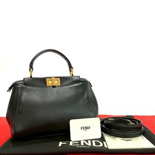 FENDI(ブラック/黒色系)のフリマアイテム一覧 FENDI(ブラック/黒色系)のフリマアイテム一覧