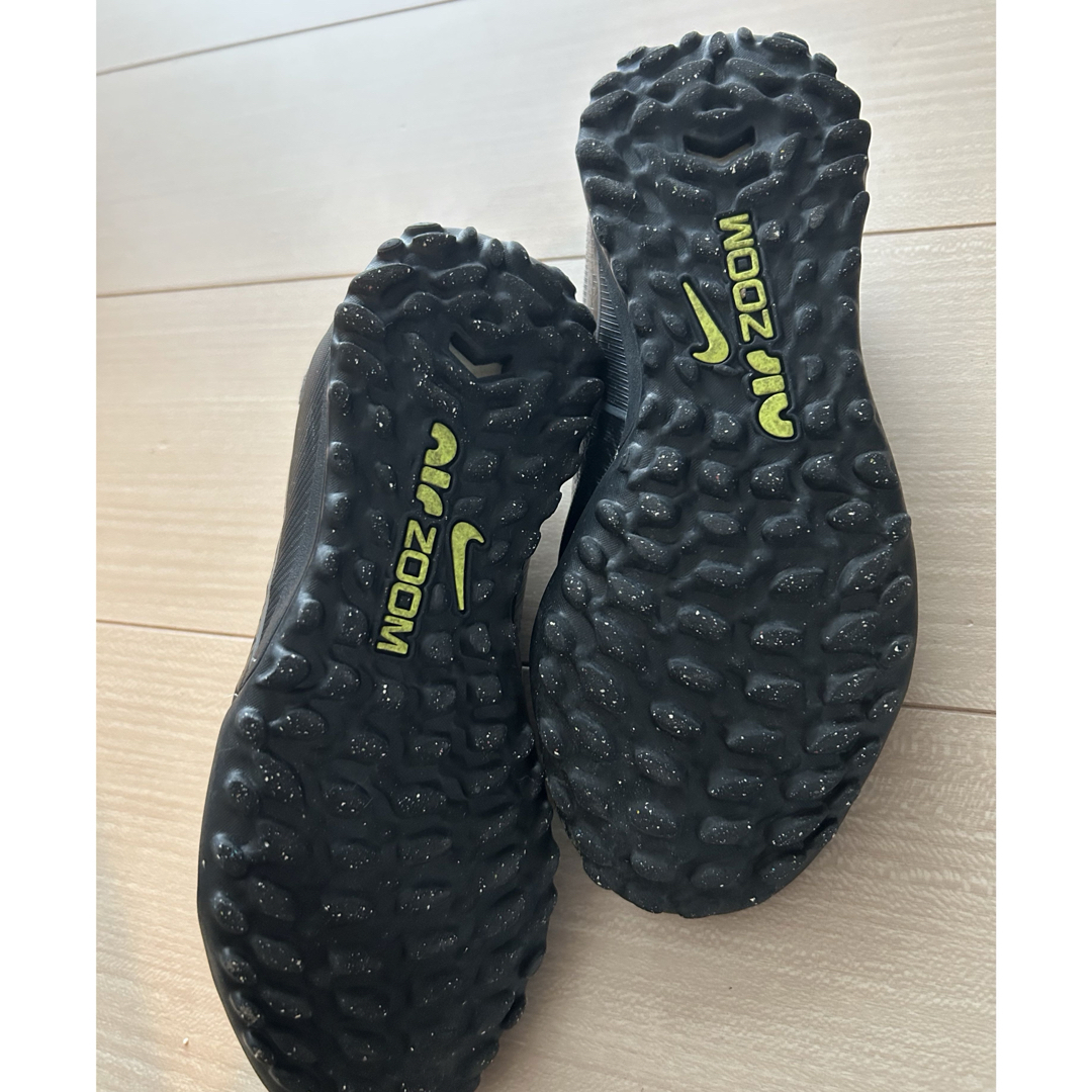 NIKE - NIKE サッカー トレーニングシューズ 21.5cmの通販 by NIKE - NIKE サッカー トレーニングシューズ 21.5cmの通販 by