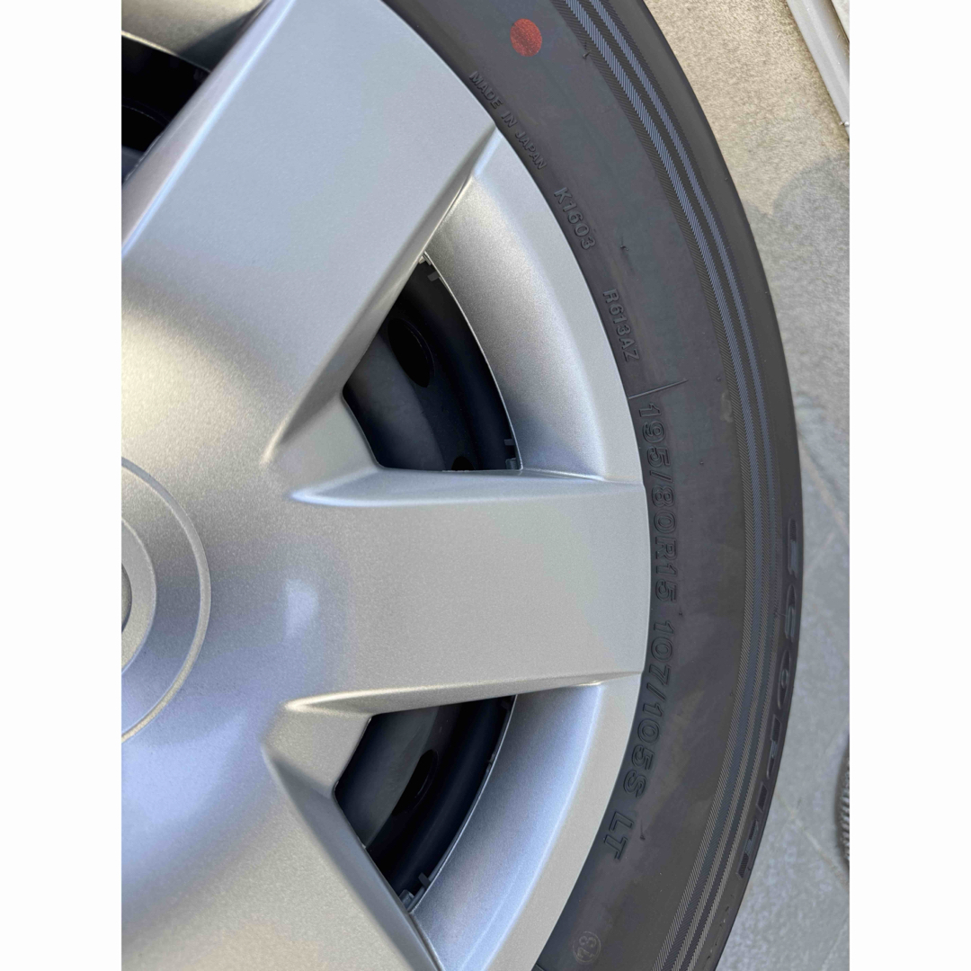 BRIDGESTONE - ハイエース取り外しタイヤ ほぼ新品 ホイール BRIDGESTONE - ハイエース取り外しタイヤ ほぼ新品 ホイール