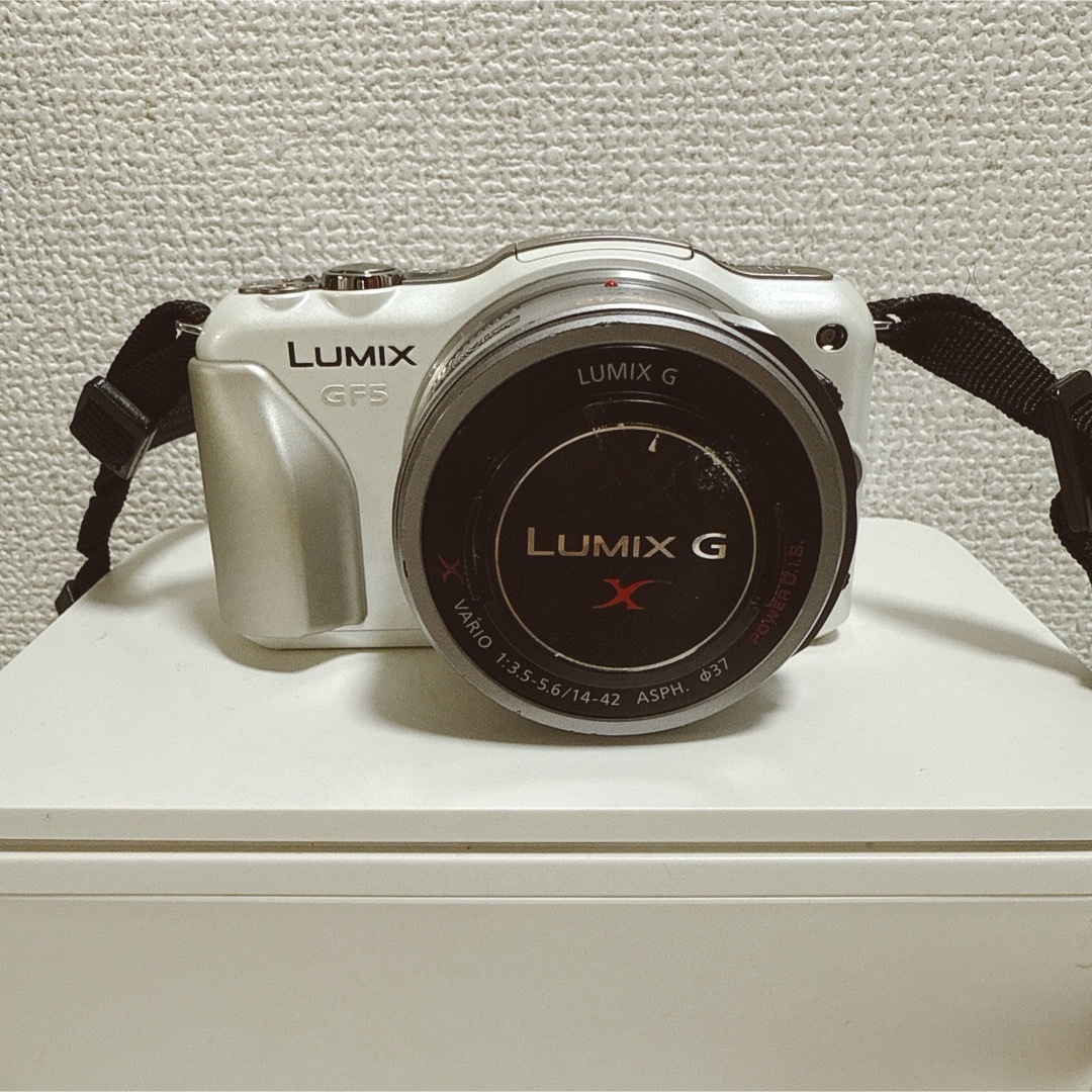 Panasonic - LUMIX GF5 ミラーレスカメラ 14-42mmレンズ付きの Panasonic - LUMIX GF5 ミラーレスカメラ 14-42mmレンズ付きの