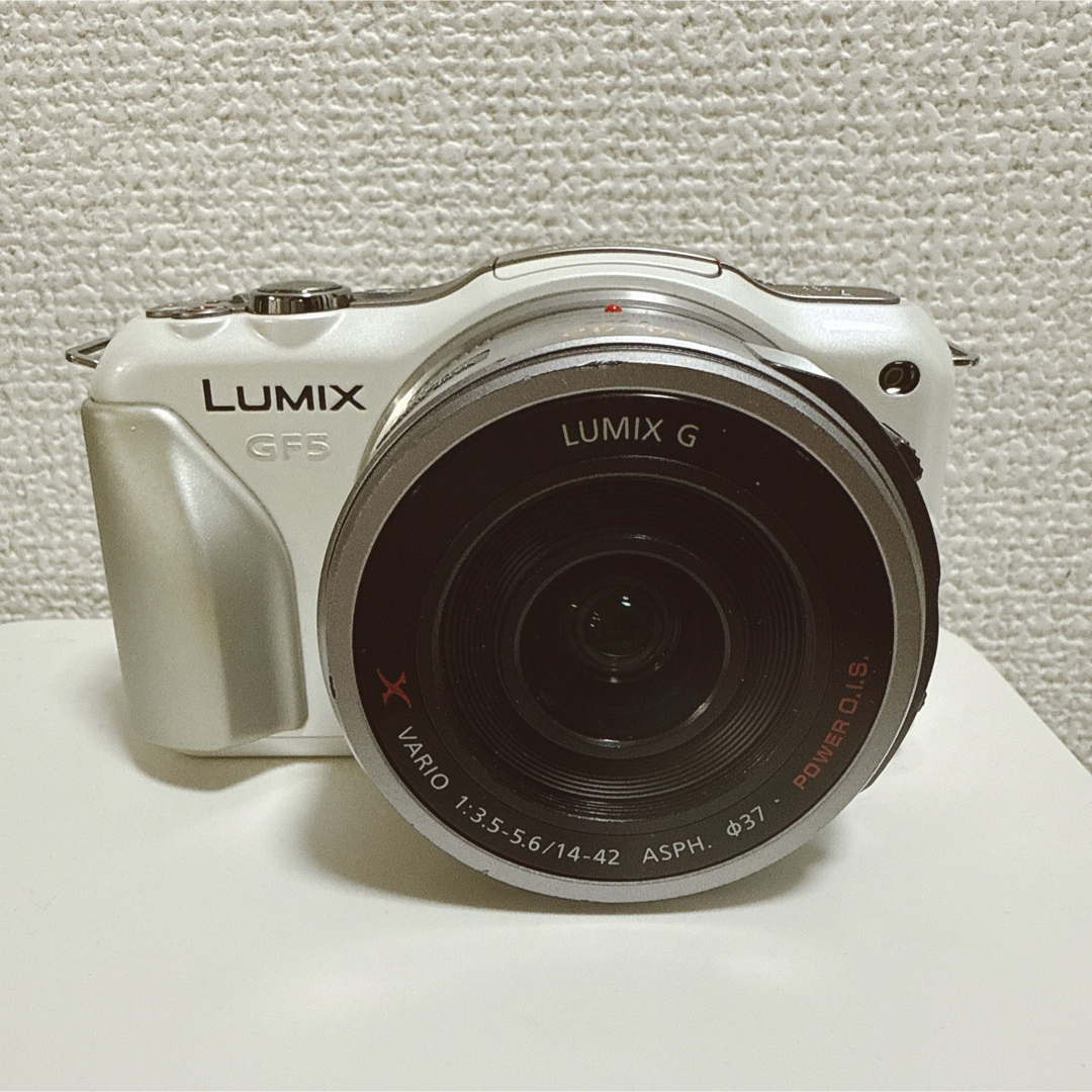 Panasonic - LUMIX GF5 ミラーレスカメラ 14-42mmレンズ付きの Panasonic - LUMIX GF5 ミラーレスカメラ 14-42mmレンズ付きの