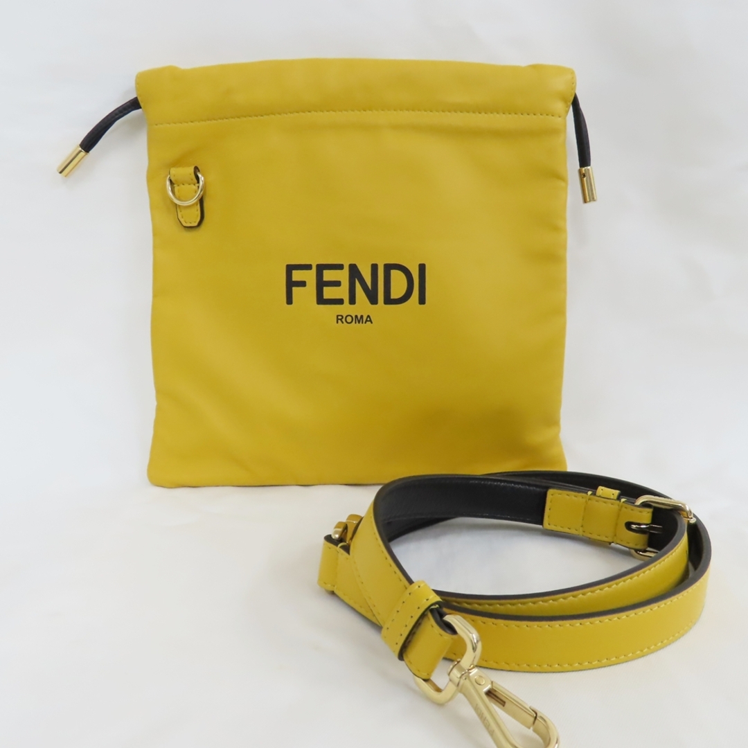 FENDI - フェンディ ショルダーバッグ ロゴ スリムクラッチ FENDI - フェンディ ショルダーバッグ ロゴ スリムクラッチ