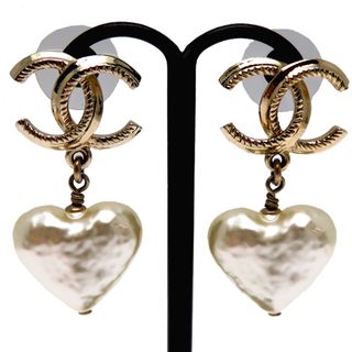 CHANEL(ハート ・ ピアス)のフリマアイテム一覧 CHANEL(ハート ・ ピアス)のフリマアイテム一覧