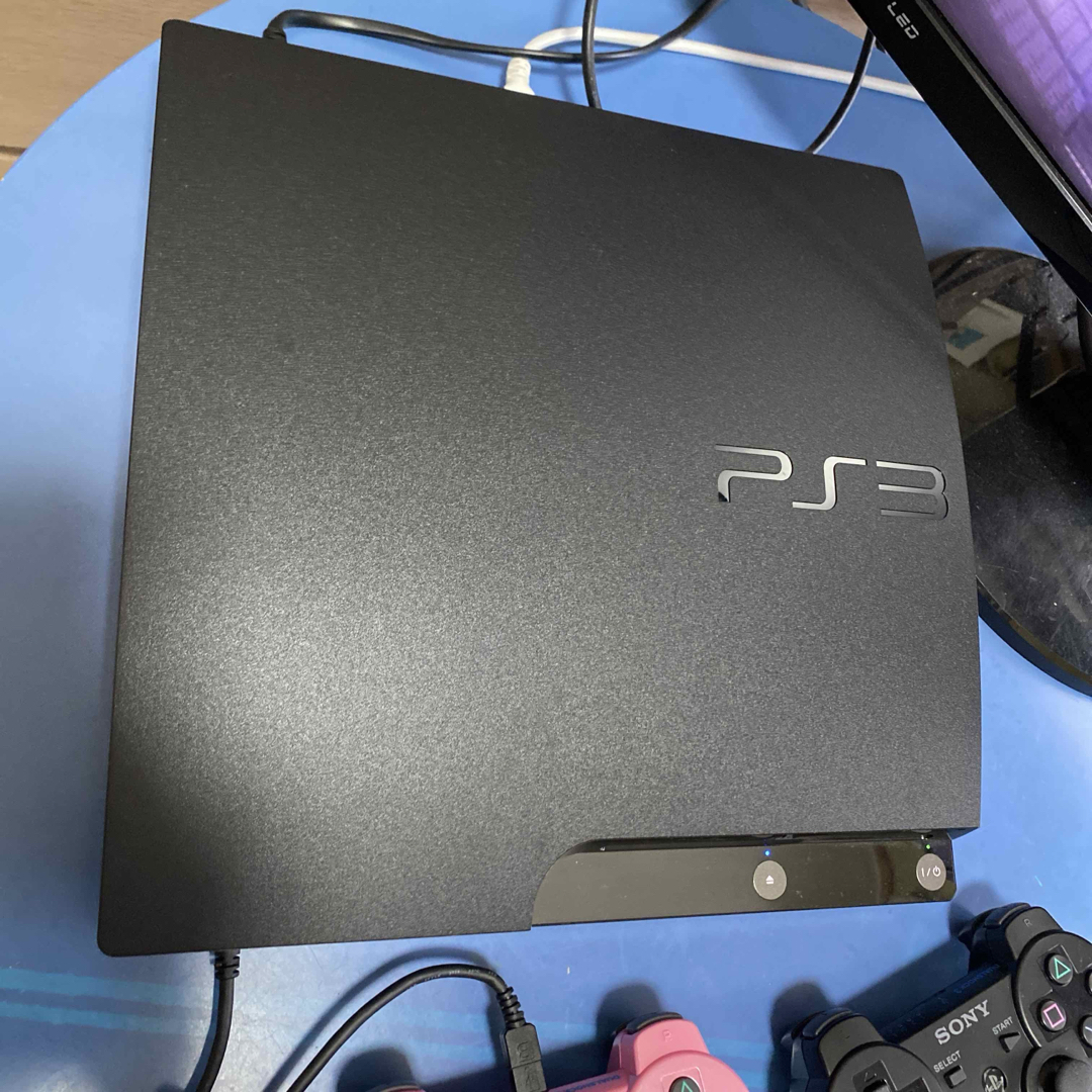 PlayStation3 - PS3本体 CECH2500Aピンク・黒コントローラー付き PlayStation3 - PS3本体 CECH2500Aピンク・黒コントローラー付き