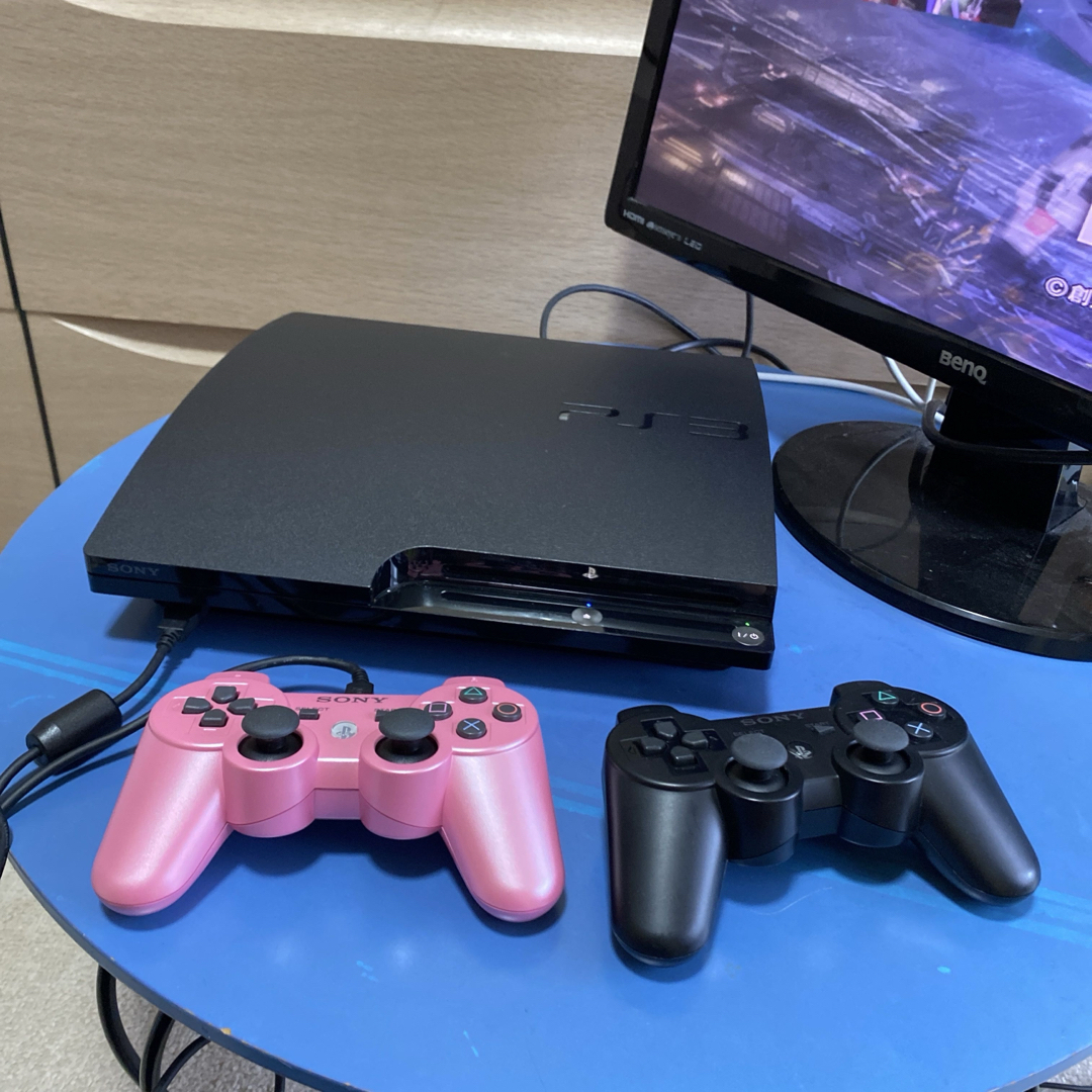 PlayStation3 - PS3本体 CECH2500Aピンク・黒コントローラー付き PlayStation3 - PS3本体 CECH2500Aピンク・黒コントローラー付き