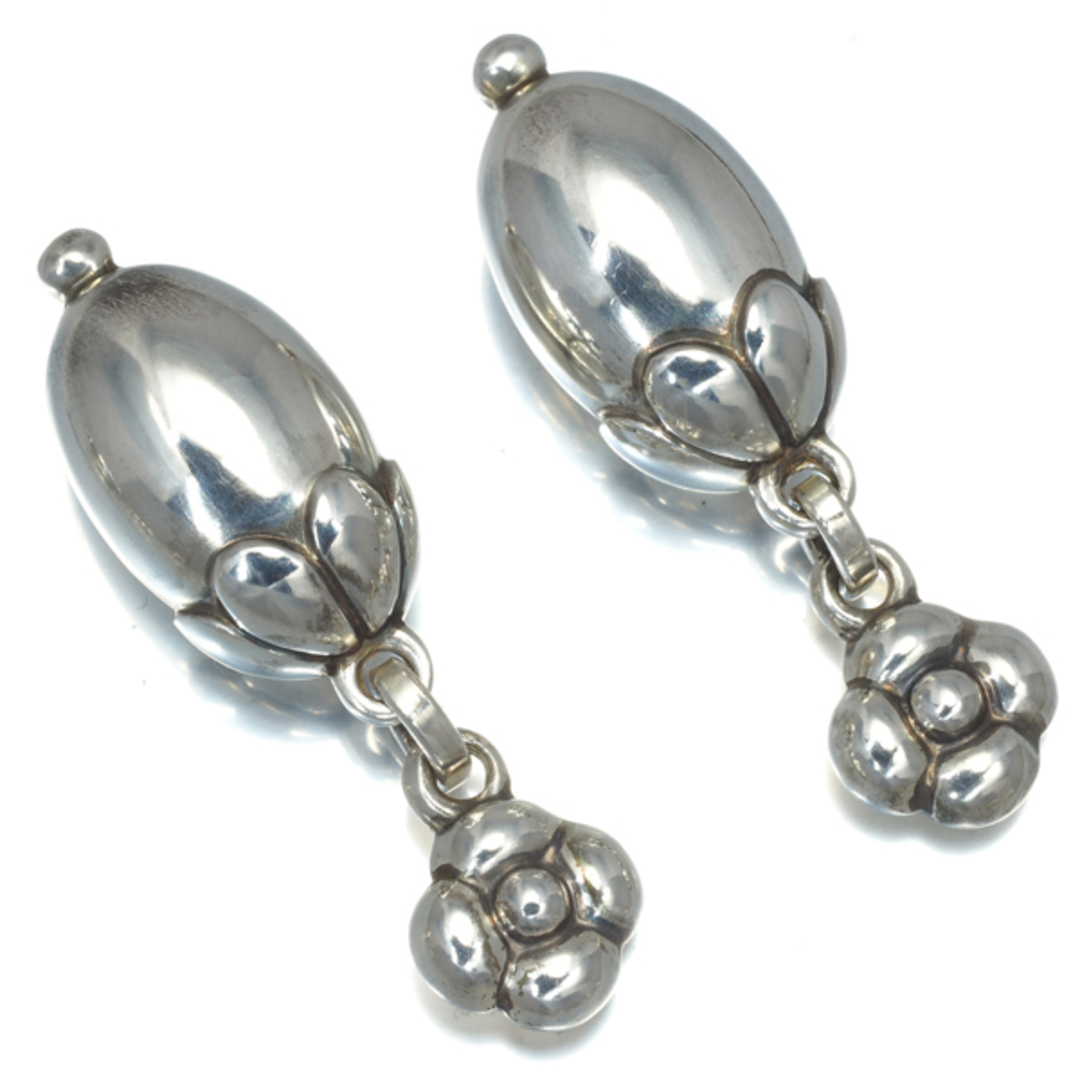 Georg Jensen - ジョージジェンセン ピアス 4 揺れる フラワー Georg Jensen - ジョージジェンセン ピアス 4 揺れる フラワー