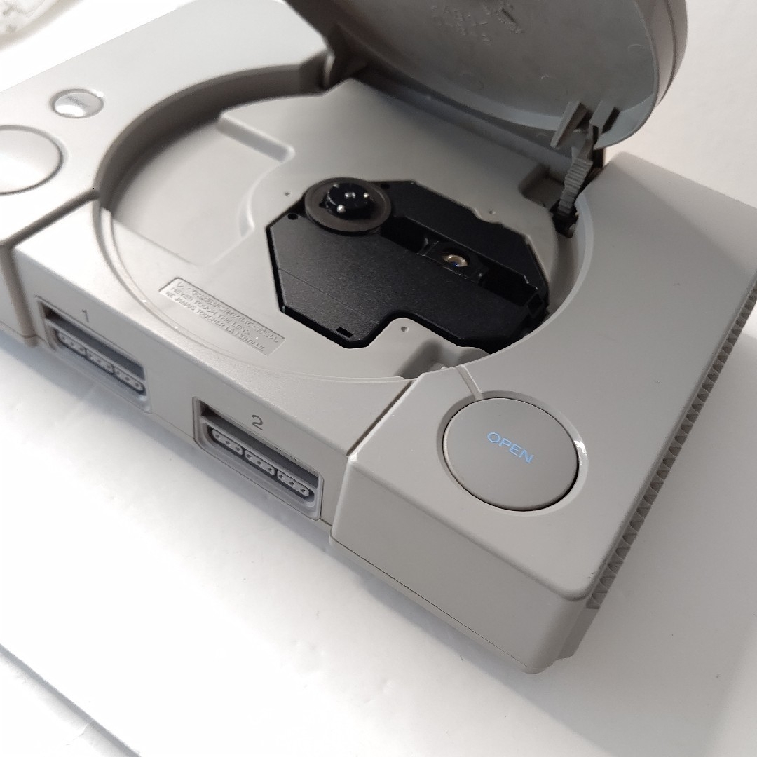 PlayStation - ソニー 初代 プレイステーション SCPH-7000 美品 PlayStation - ソニー 初代 プレイステーション SCPH-7000 美品