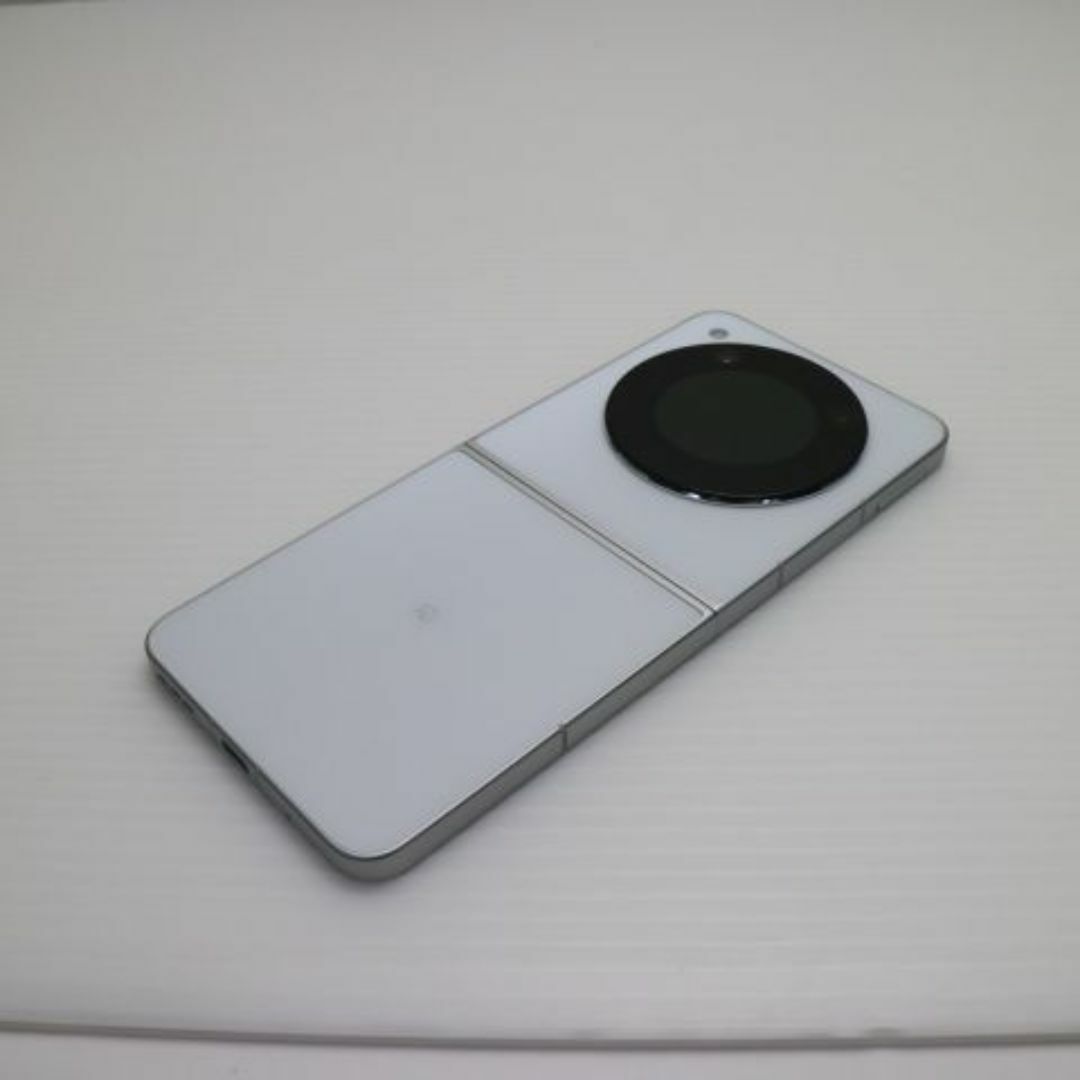 ZTE - 新品同様 SIMフリー Libero Flip ホワイト スマホ ZTE ZTE - 新品同様 SIMフリー Libero Flip ホワイト スマホ ZTE