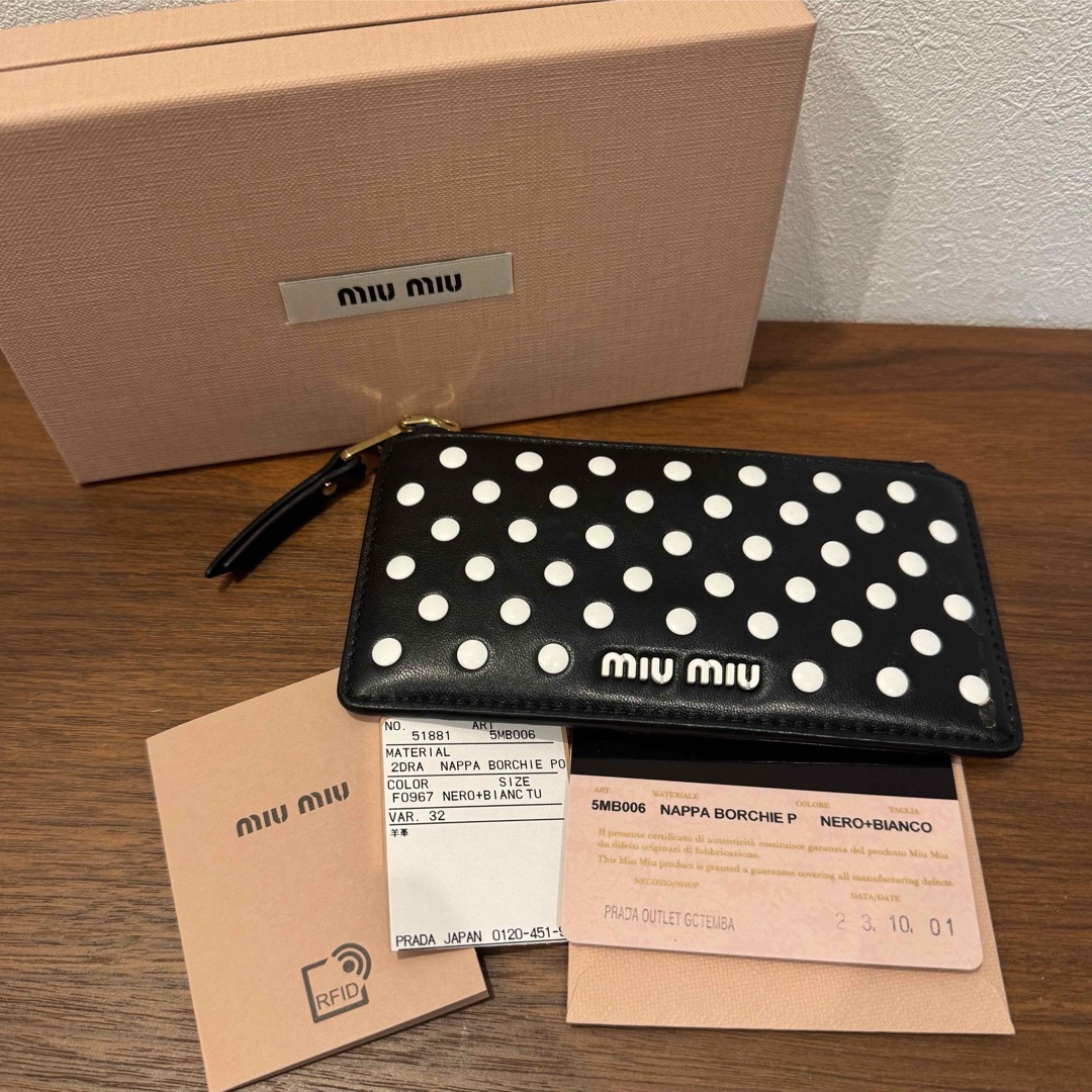MIU MIU - miu miu ドット柄 フラグメントケースの通販 by JACK MIU MIU - miu miu ドット柄 フラグメントケースの通販 by JACK