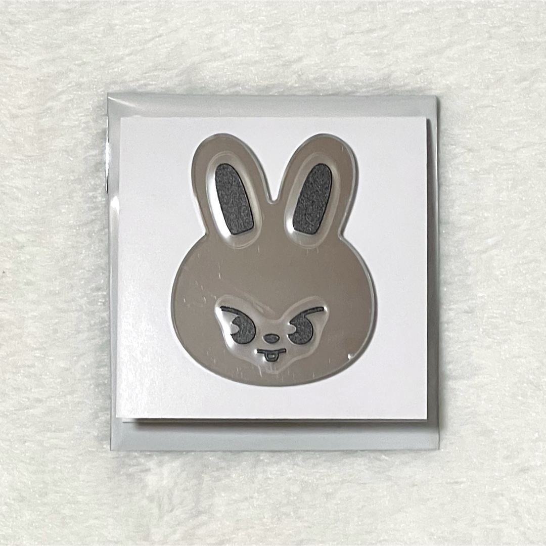 Stray Kids(ストレイキッズ)のStrayKids SKZOO ランダムミラーステッカー リノ リービット エンタメ/ホビーのタレントグッズ(アイドルグッズ)の商品写真