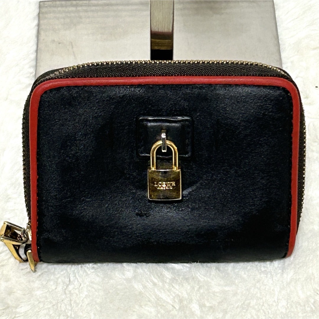 LOEWE - LOEWE ロエベ✨アマソナ ブラック コンパクト ラウンド LOEWE - LOEWE ロエベ✨アマソナ ブラック コンパクト ラウンド