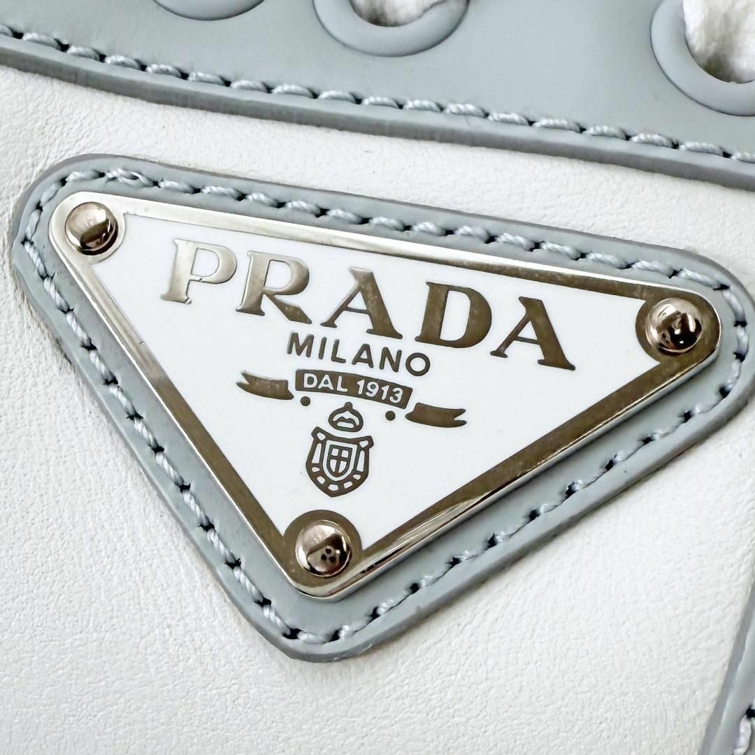PRADA - 【定価16.5万円】美品 プラダ スニーカー ダウンタウン PRADA - 【定価16.5万円】美品 プラダ スニーカー ダウンタウン