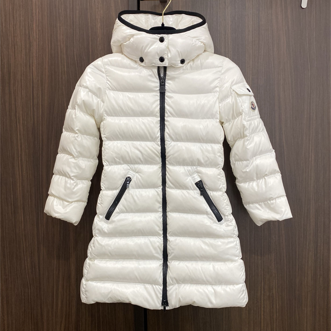 MONCLER - 美品 モンクレール キッズ 女の子 ダウン ホワイト 6A MONCLER - 美品 モンクレール キッズ 女の子 ダウン ホワイト 6A