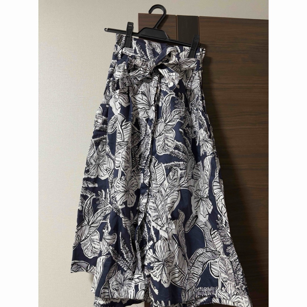 ZARA - 美品 ZARA WOMAN フローラルプリント ロングスカート M ZARA - 美品 ZARA WOMAN フローラルプリント ロングスカート M