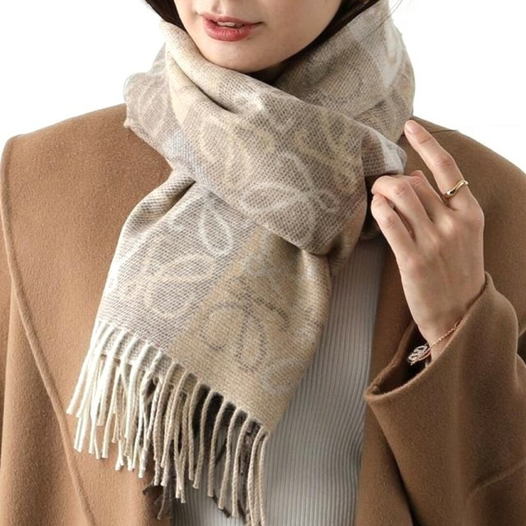LOEWE - LOEWE ロエベ イギリス製 ANAGRAM SCARF ウールカシミヤ LOEWE - LOEWE ロエベ イギリス製 ANAGRAM SCARF ウールカシミヤ