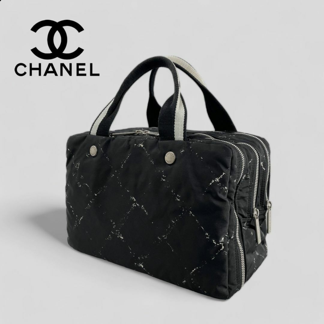 CHANEL - ○CHANEL シャネル○ 旧トラベルライン○ 3ジップ開閉 CHANEL - ○CHANEL シャネル○ 旧トラベルライン○ 3ジップ開閉