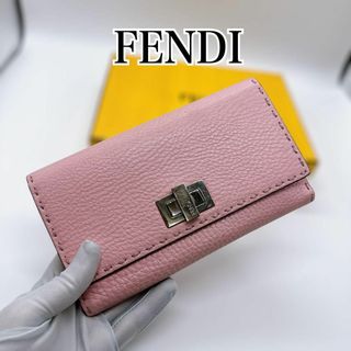 FENDI(財布 ・ ピンク/桃色系)のフリマアイテム一覧 FENDI(財布 ・ ピンク/桃色系)のフリマアイテム一覧