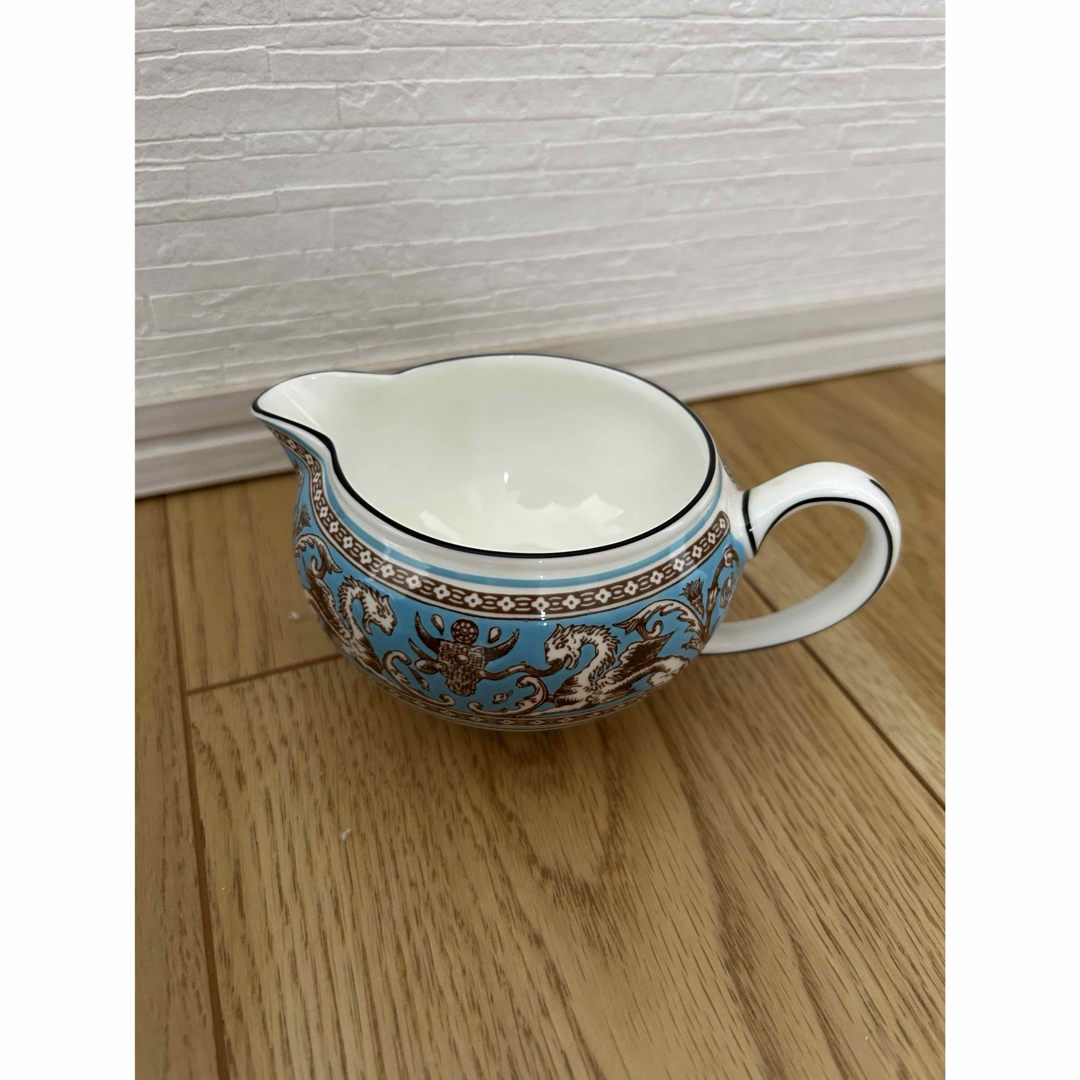 WEDGWOOD - ウエッジウッド フロレンティーン カップ&ソーサー WEDGWOOD - ウエッジウッド フロレンティーン カップ&ソーサー