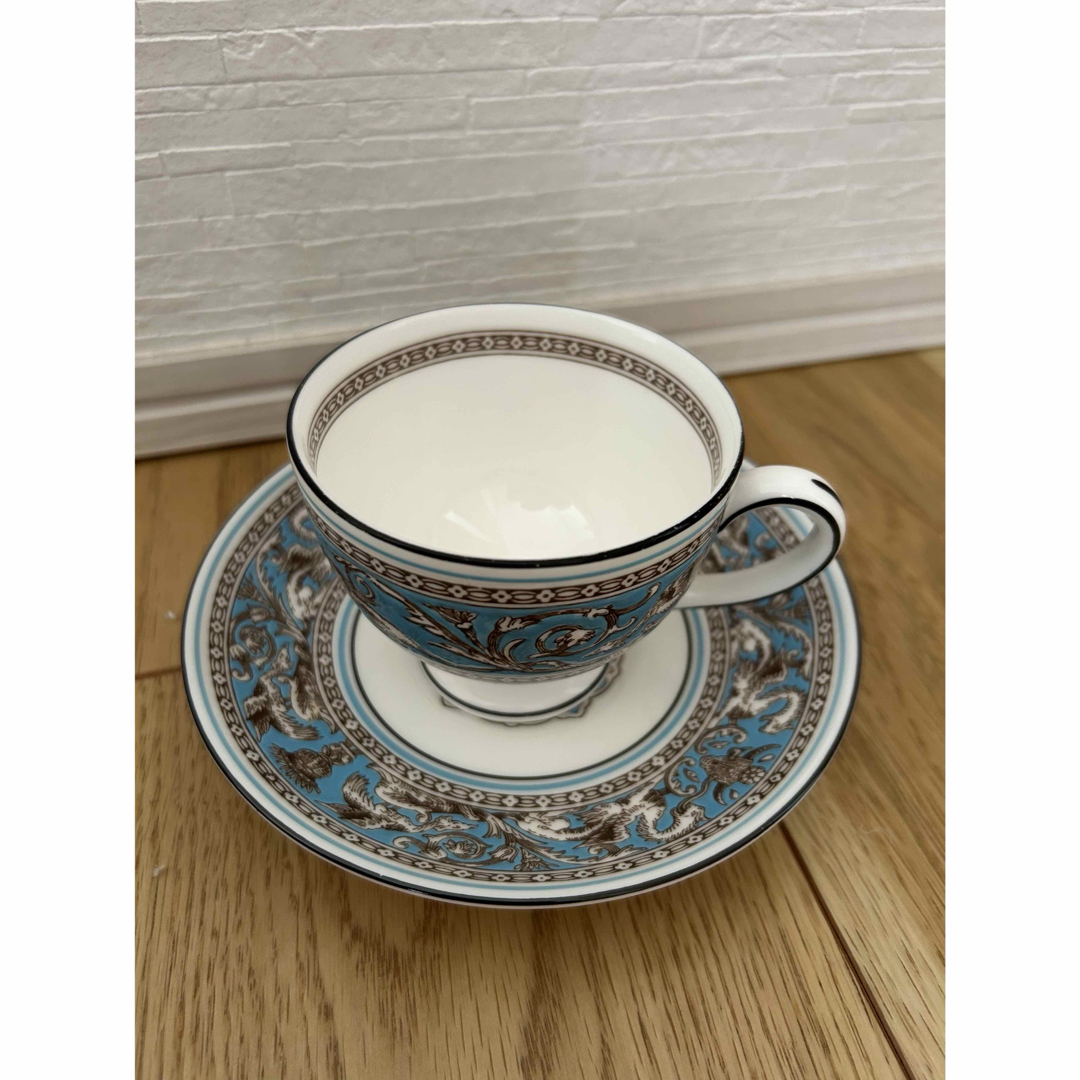 WEDGWOOD - ウエッジウッド フロレンティーン カップ&ソーサー WEDGWOOD - ウエッジウッド フロレンティーン カップ&ソーサー