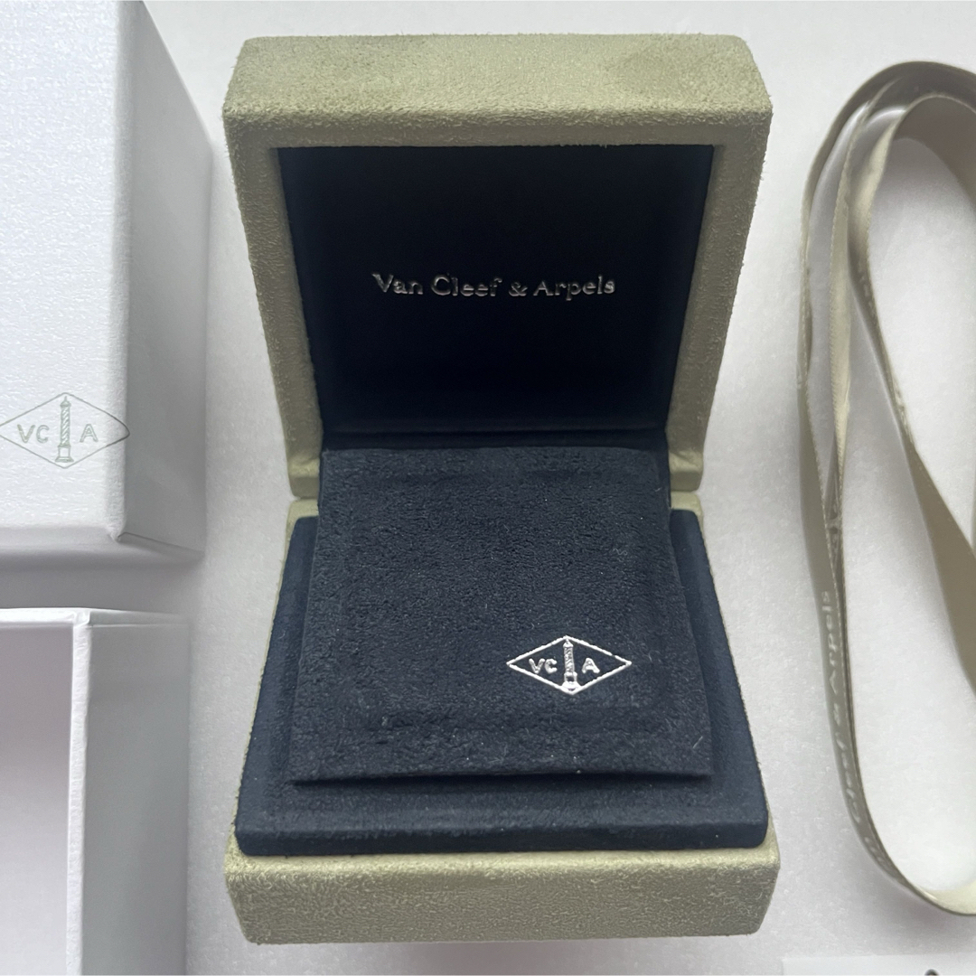 Van Cleef & Arpels - Van Cleef & Arpels ピアス ケース 空箱 Van Cleef & Arpels - Van Cleef & Arpels ピアス ケース 空箱