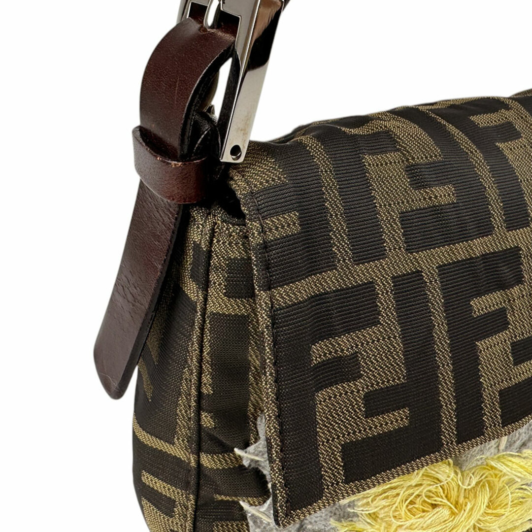 FENDI - フェンディ FENDI ショルダーバッグ ズッカ バゲット FENDI - フェンディ FENDI ショルダーバッグ ズッカ バゲット