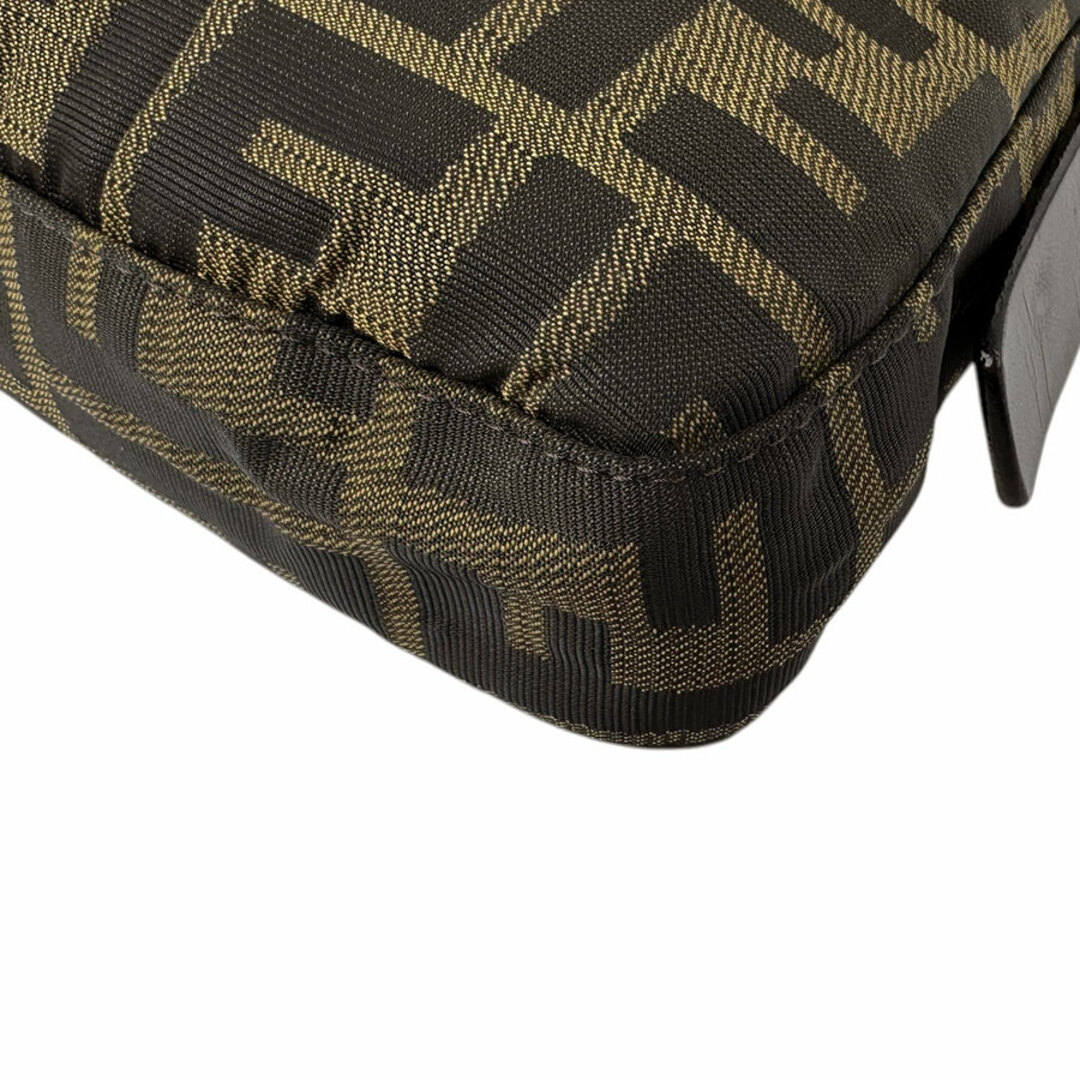 FENDI - フェンディ FENDI ショルダーバッグ ズッカ バゲット FENDI - フェンディ FENDI ショルダーバッグ ズッカ バゲット