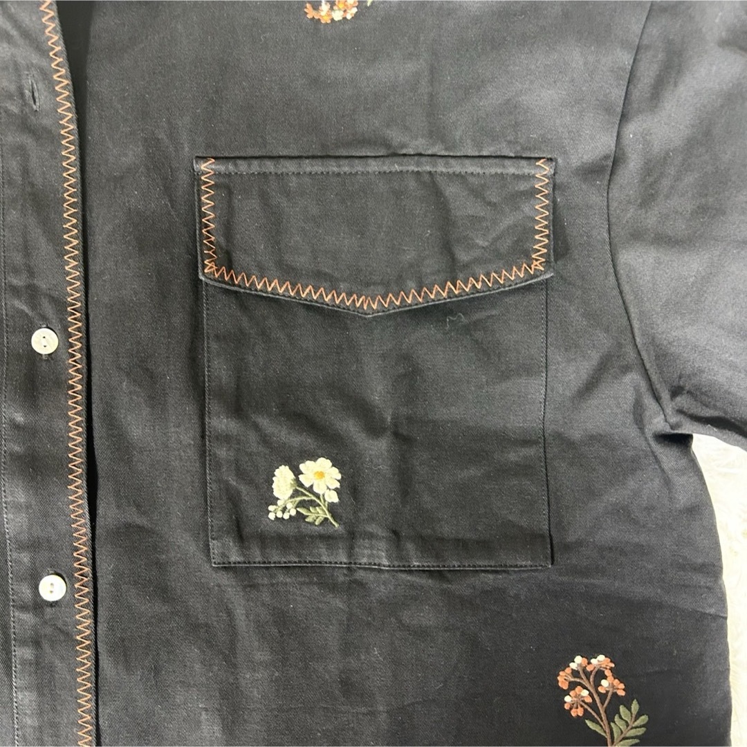 Ameri VINTAGE - 美品✨アメリ AMERI SMALL FLOWER OVER SHIRTの Ameri VINTAGE - 美品✨アメリ AMERI SMALL FLOWER OVER SHIRTの