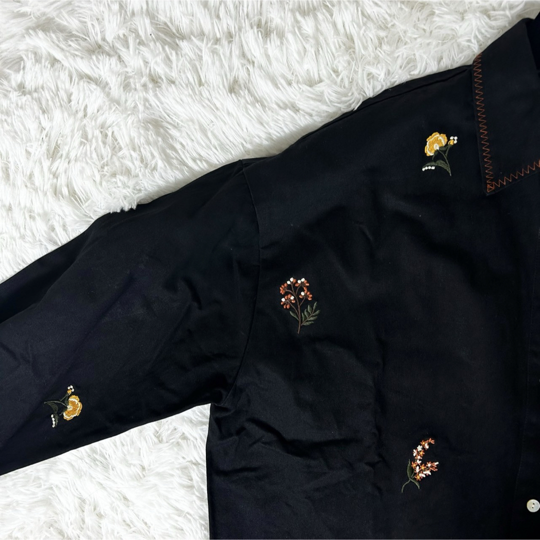 Ameri VINTAGE - 美品✨アメリ AMERI SMALL FLOWER OVER SHIRTの Ameri VINTAGE - 美品✨アメリ AMERI SMALL FLOWER OVER SHIRTの